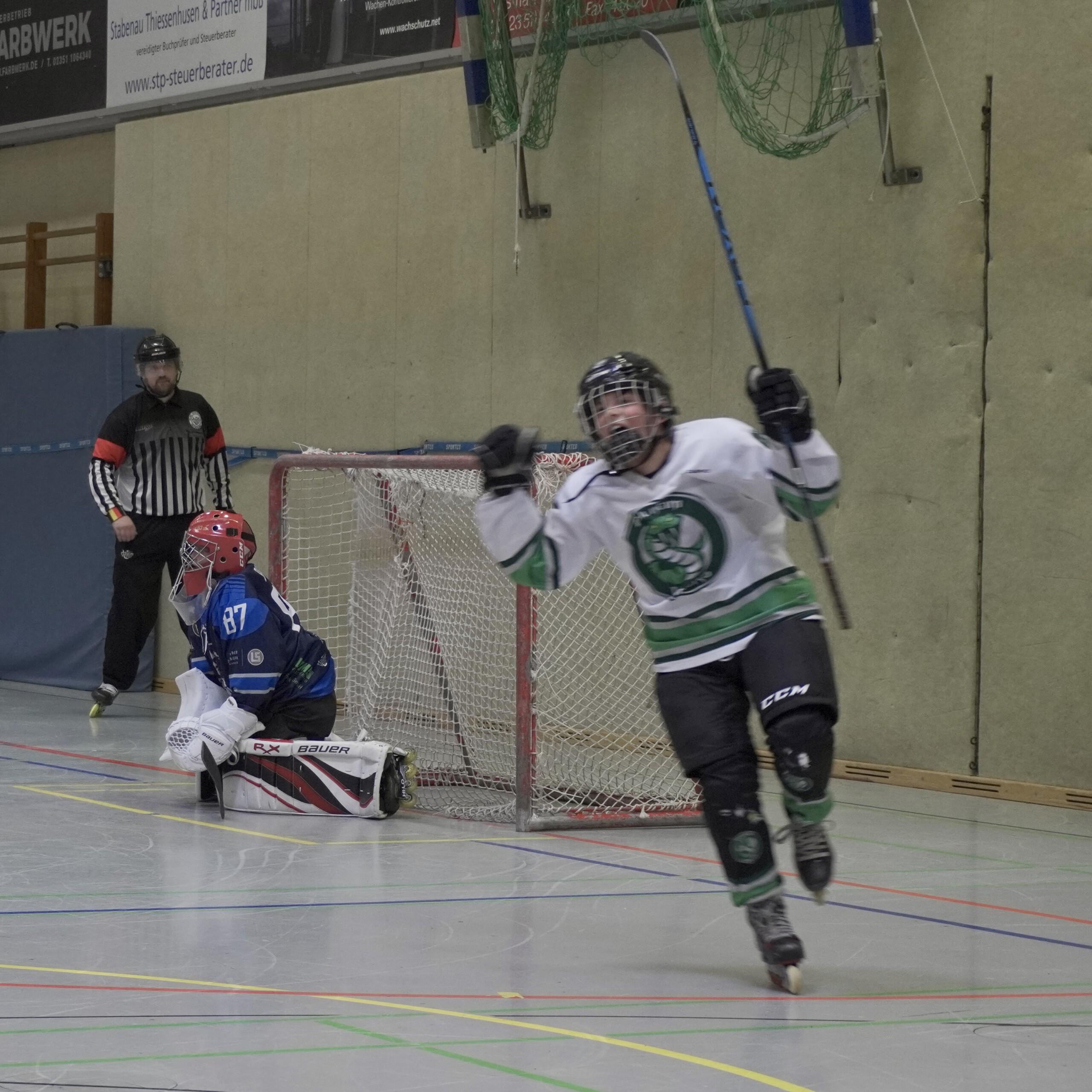 Pokalerfolg für Pulheim Vipers – Schülerteam besiegt die Lüdenscheid Highlander auswärts mit 8:6 nach Verlängerung