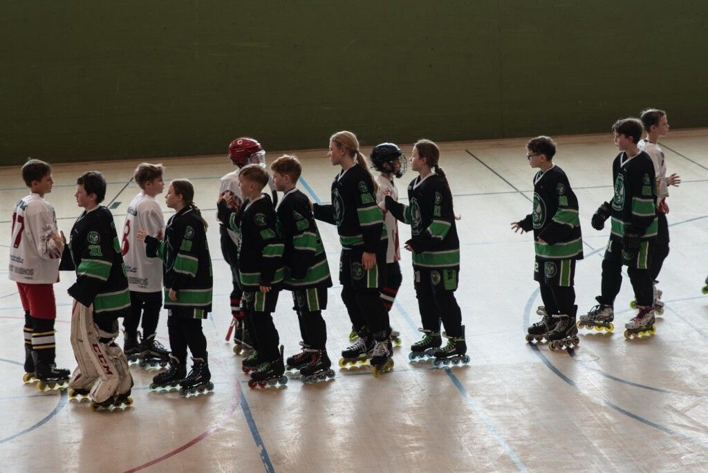Erstes Heimspiel nach langer Zeit und gleich ein Derby gegen die Rheinos von HC Köln West