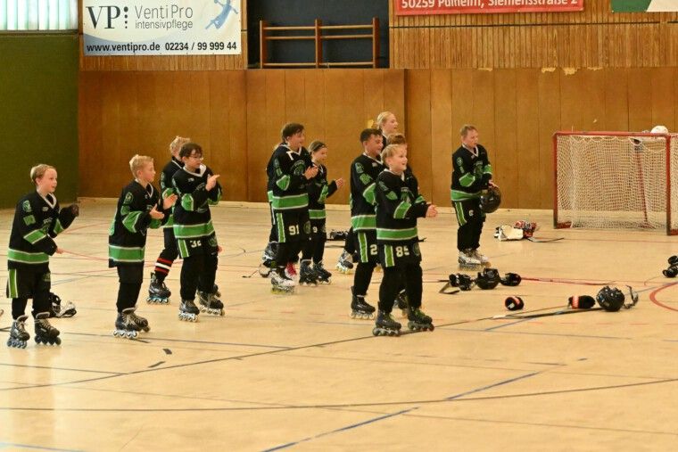 Pulheim Vipers Schüler starten mit 10:3-Sieg in die Endrunde 🏑🔥
